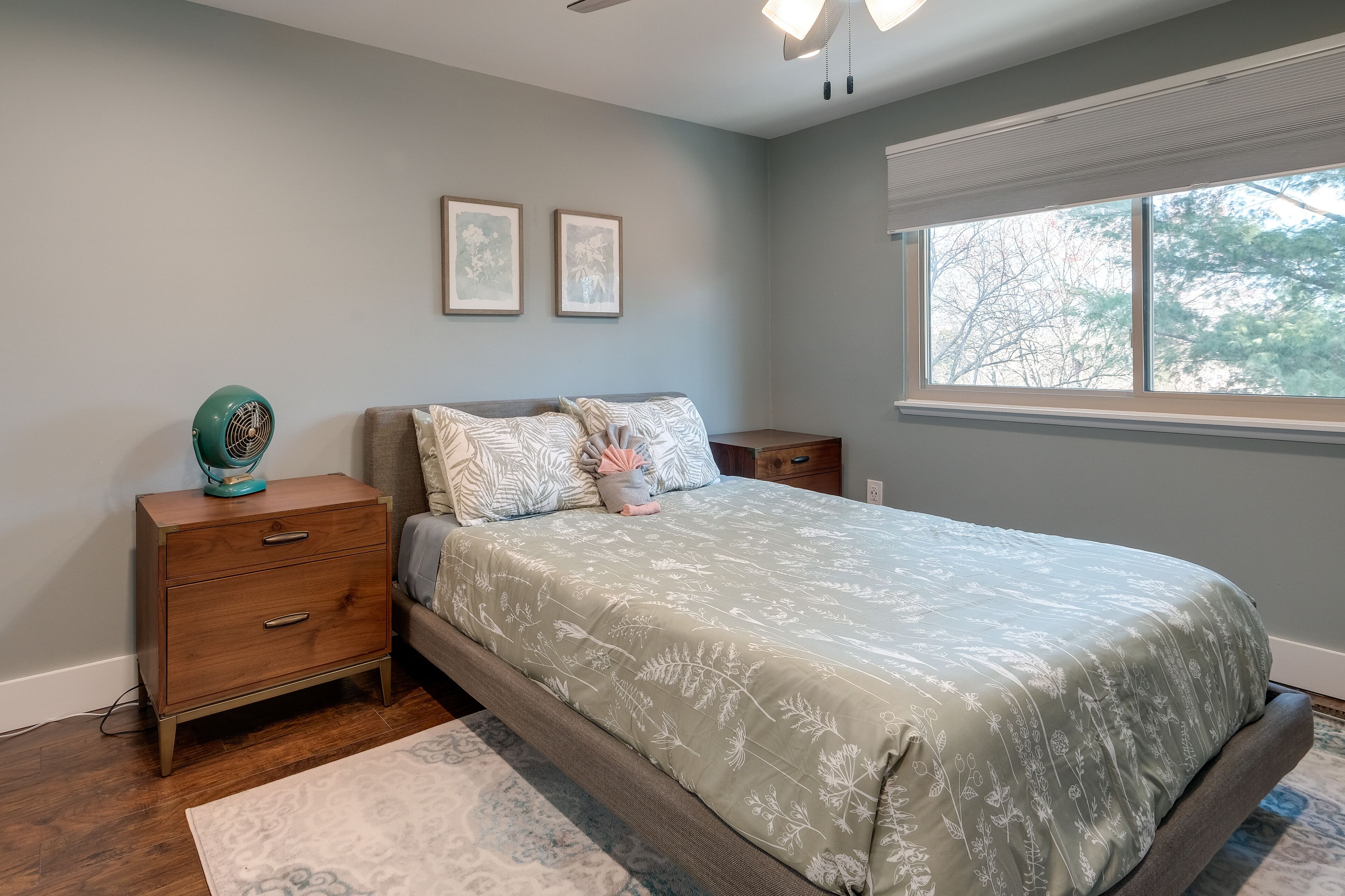 Nhà (3 Bedrooms) | 3 phòng ngủ, khu vực làm việc phù hợp cho laptop 