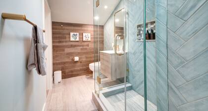Modern North Potomac Home w/ Furnished Deck!