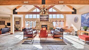 Apartment (0 Bedroom) | Interior