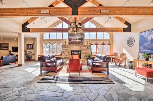 Walk to Lifts: Studio w/ Hot Tub in Keystone!