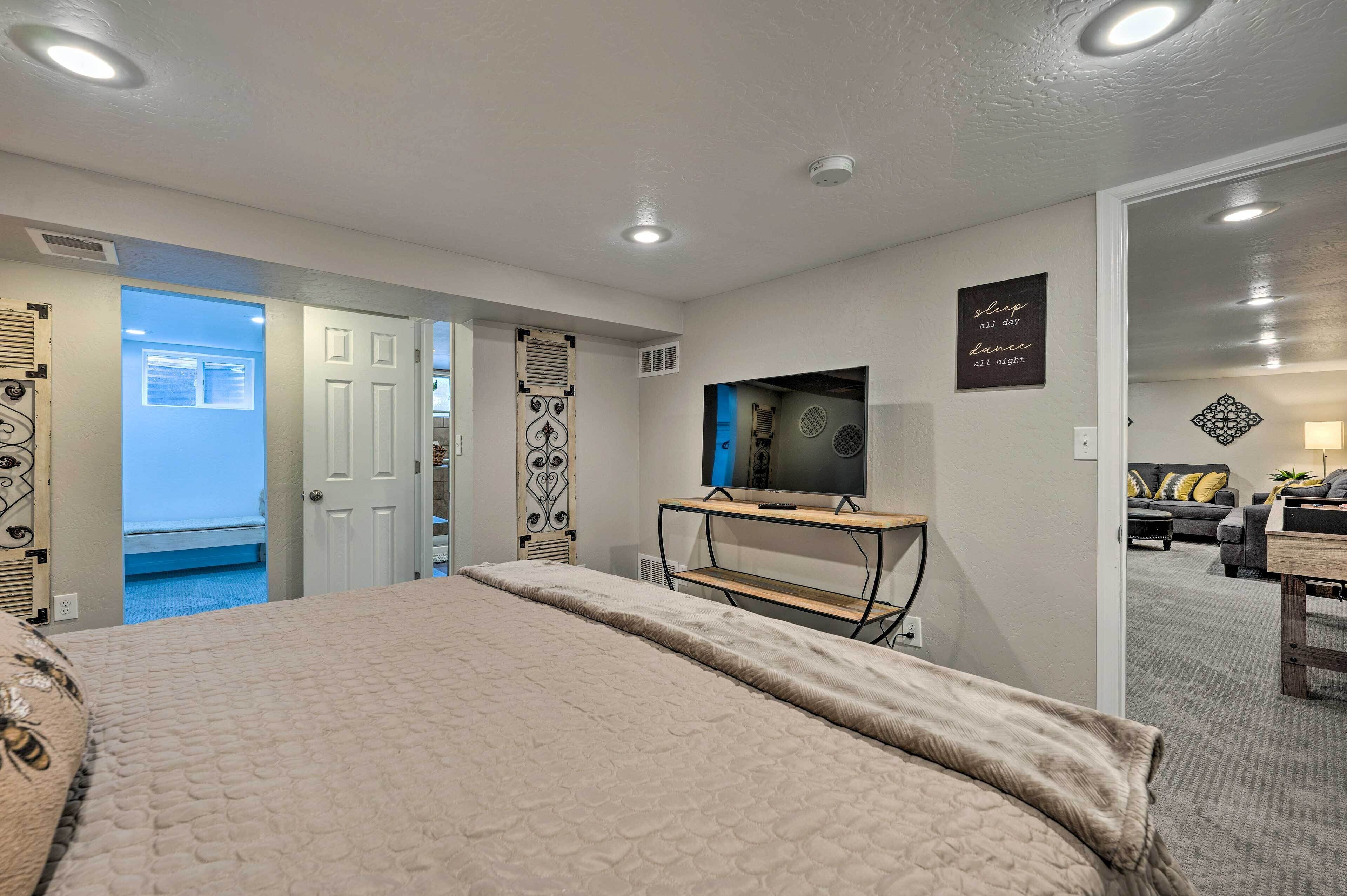 House (3 Bedrooms) | Interior