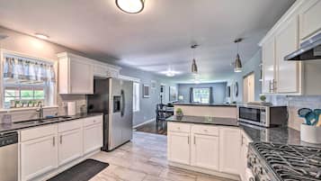 Microwave, oven, stovetop, dishwasher