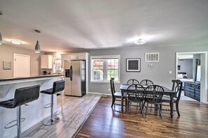 Dining - Airy Central Getaway w/ Porch & Private Yard! (Tulsa)