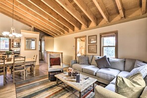 Apartment (2 Bedrooms) | Interior - 1 Mi to Northstar California: Truckee Townhome! (Truckee)