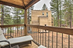 Apartment (2 Bedrooms) | Interior - 1 Mi to Northstar California: Truckee Townhome! (Truckee)