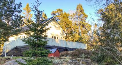 Amazing home in Väddö with WiFi