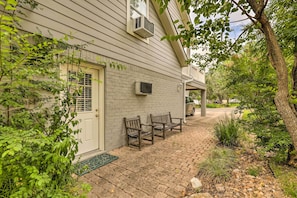 Apartment (0 Bedroom) | Interior