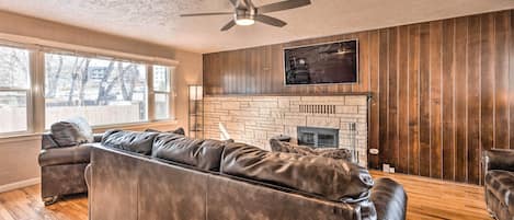 House (3 Bedrooms) | Interior