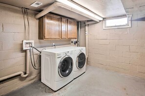 Interior - Colorado Springs Home: Game Room, 3 Mi to Downtown (Colorado Springs)