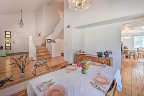 House (3 Bedrooms) | Interior - Spacious San Diego House w/ Yard + Patio! (San Diego)