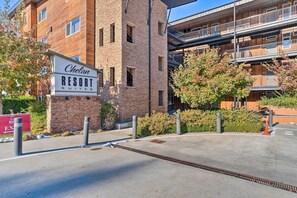 Apartment (1 Bedroom) | Interior