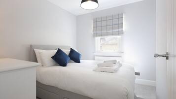 2 chambres, fer et planche Ă  repasser, Wi-Fi gratuit, draps fournis
