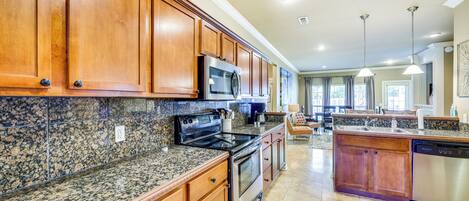 House (3 Bedrooms) | Interior