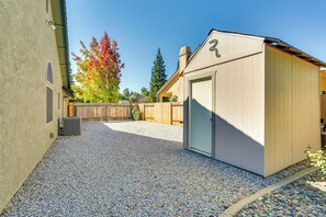 House (4 Bedrooms) | Interior - Redding Home w/ Patio Near Fishing! (Redding)