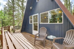 Terrace/patio - Sunny Muddy Moose Cabin w/ Fire Pit & Mtn Views! (Como)