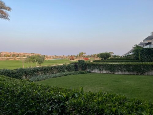 luxury Einbay chalet with Golf views