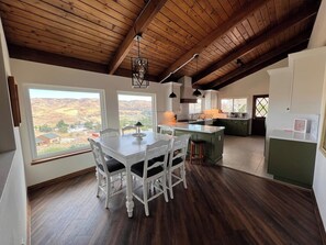 Unclassified image, 5 of 41, button - Country Feel with Stunning Views (Leona Valley)
