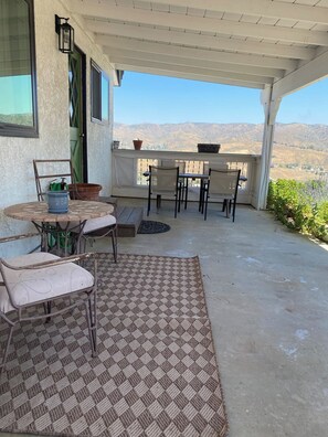 Unclassified image, 2 of 41, button - Country Feel with Stunning Views (Leona Valley)