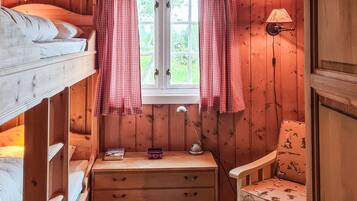 3 室のベッドルーム、WiFi (無料)