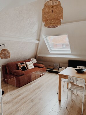 Living area - Cosy T2 near market and beach in a quiet area (Le touquet paris plage)