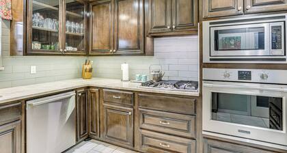 15 Mi to Dtwn: Oklahoma City Family Home