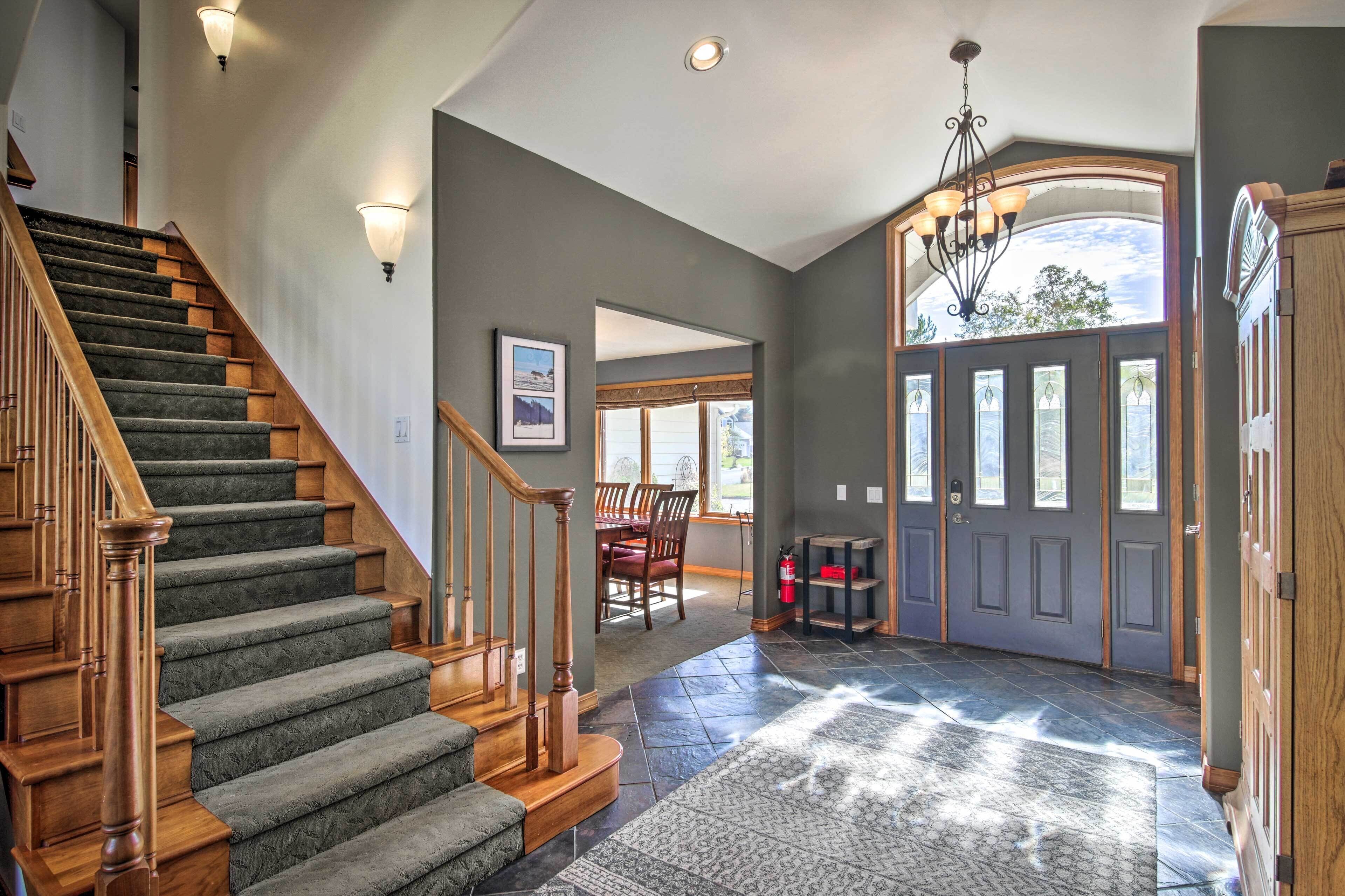 House (4 Bedrooms) | Interior