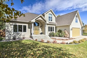 House (4 Bedrooms) | Interior