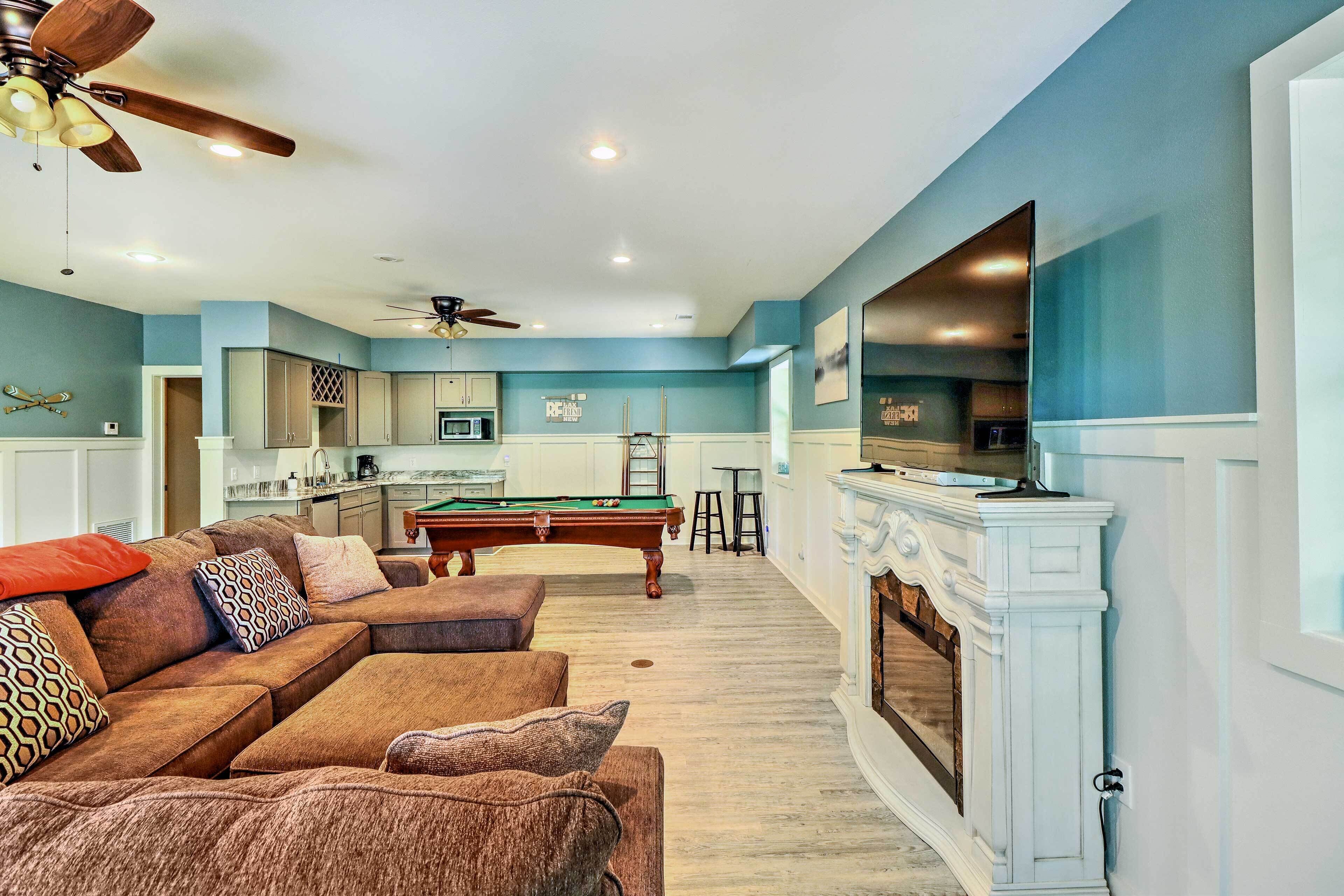 House (6 Bedrooms) | Interior