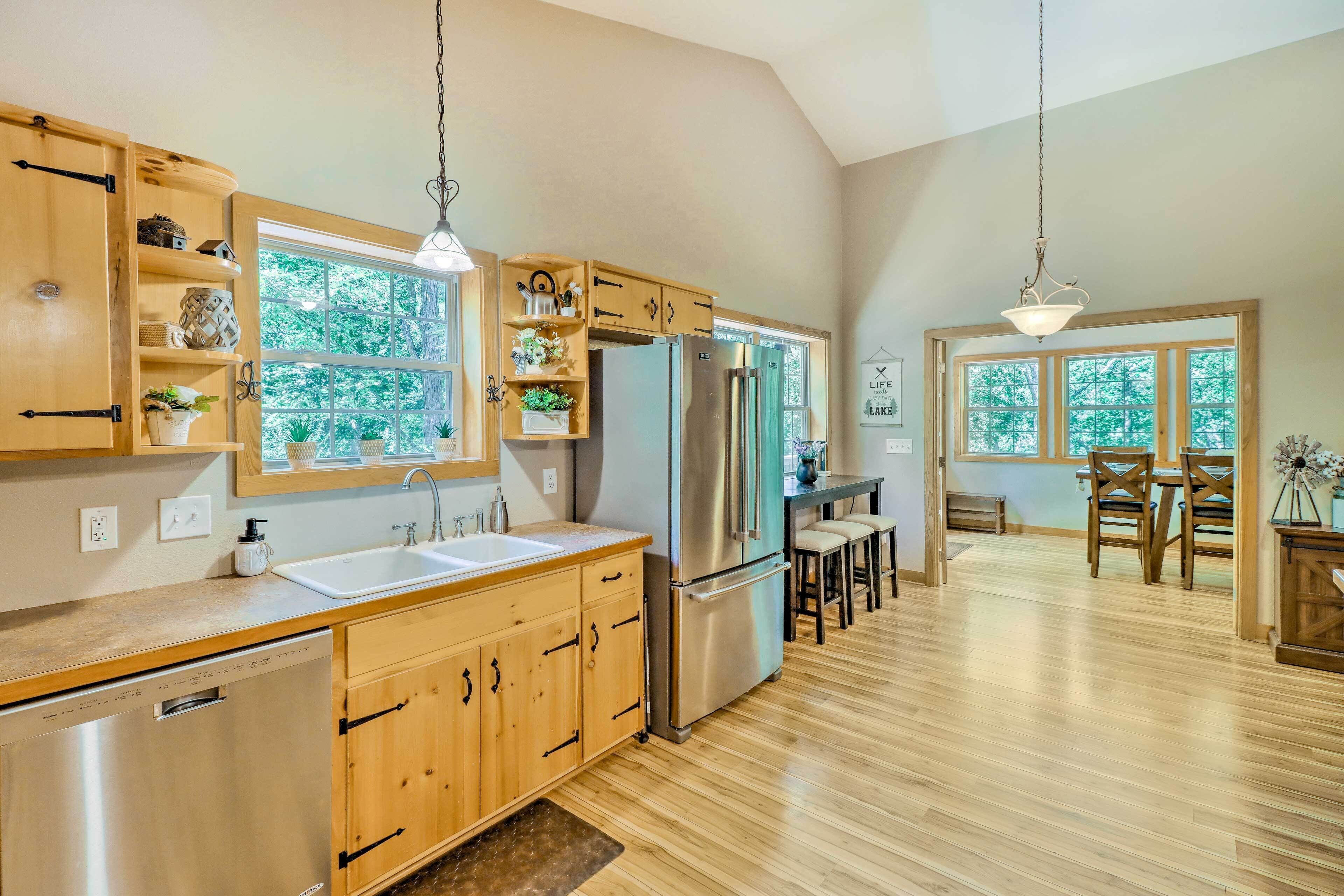 House (6 Bedrooms) | Interior