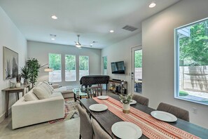 Apartment (3 Bedrooms) | Interior - Sunny Austin Abode: Proximity to Parks & Dtwn (Austin)