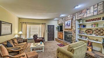 Apartment (3 Bedrooms) | Front of property