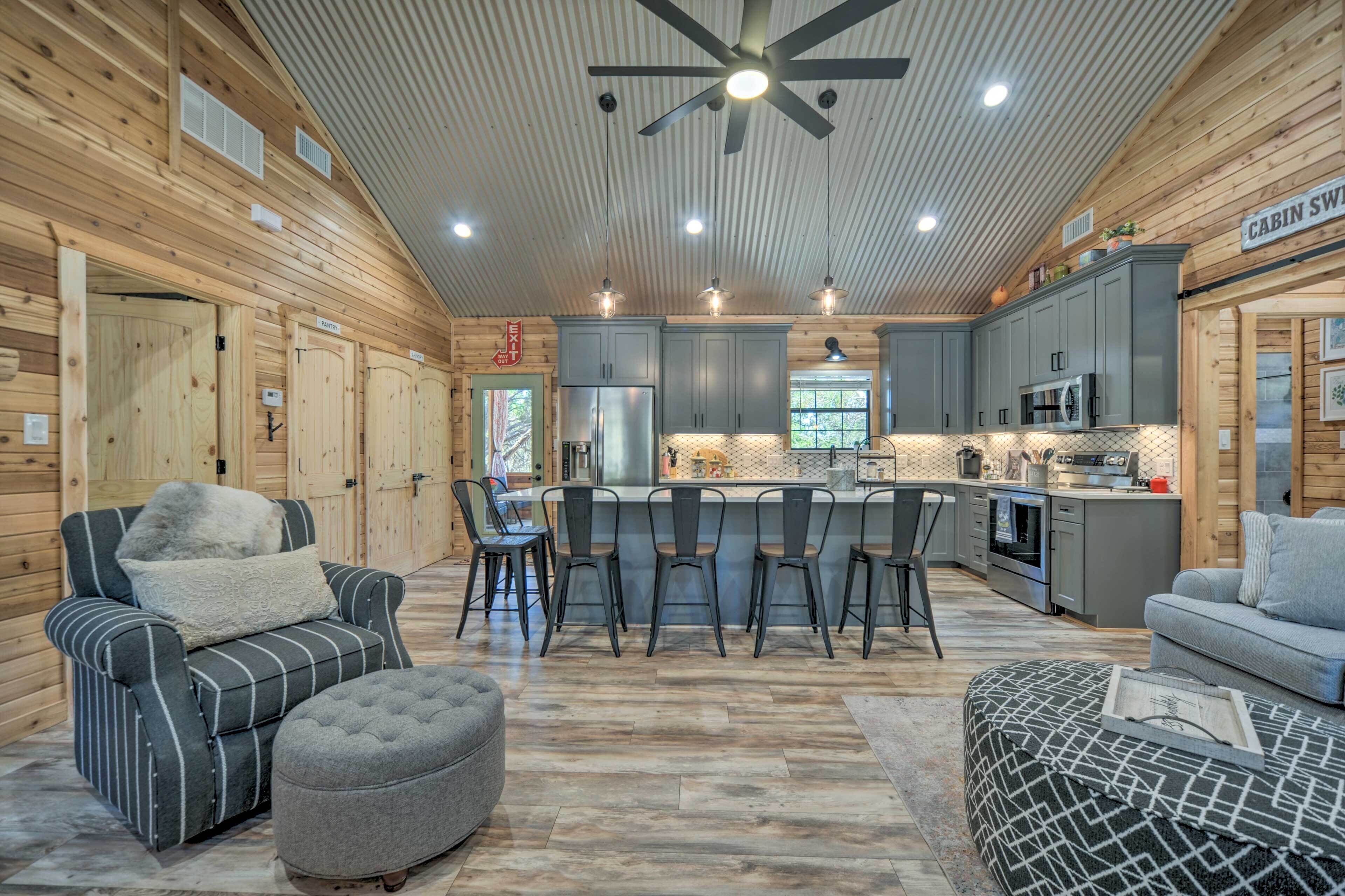 المنشأة من الداخل