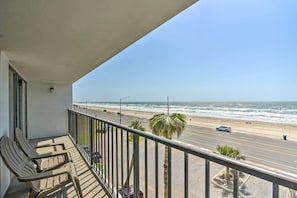 Apartment (2 Bedrooms) | Interior - Ocean-view Balcony & Pool Access: Galveston Gem! (Galveston)