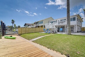 House (4 Bedrooms) | Interior - Waterfront Galveston Bay Retreat - 4 Mi to Beach! (Galveston)