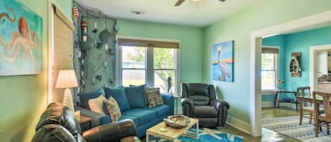 House (2 Bedrooms) | Interior