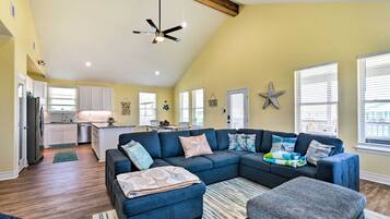 House (3 Bedrooms) | Front of property