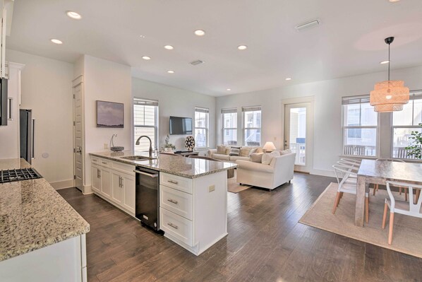 House (4 Bedrooms) | Interior