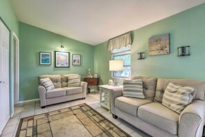 House (2 Bedrooms) | Interior - North Port Escape w/ Pool ~ 12 Mi to Beach! (North Port)