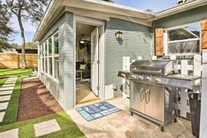 Interior - Emerald Coast Vacation Rental: 1 Mi to Beach (Shalimar)