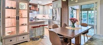 Emerald Coast Vacation Rental: 1 Mi to Beach