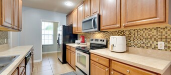 距迪士尼15英里:基西米聯排住宅附露台