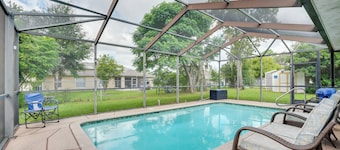 Heated Pool & 4-in-1 Grill: Spring Hill Haven!