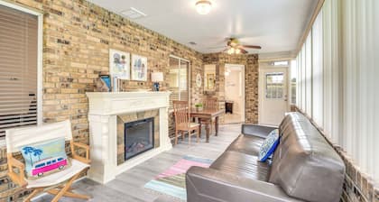 Heated Pool & 4-in-1 Grill: Spring Hill Haven!