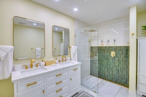 Nhà (3 Bedrooms) | Phòng tắm