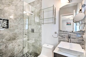 Nhà (3 Bedrooms) | Nội thất