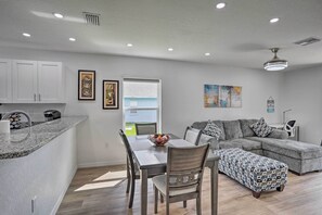 Interior - Hot Tub & Fenced Yard: Home in Sebring (Sebring)