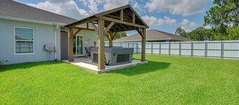 Hot Tub & Fenced Yard: Home in Sebring
