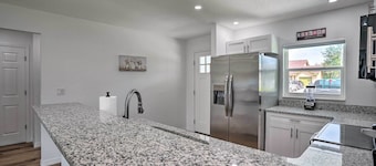 Hot Tub & Fenced Yard: Home in Sebring