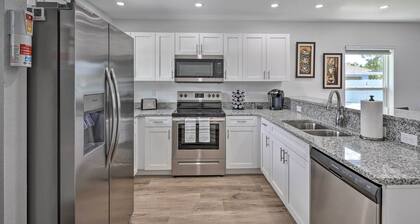 Hot Tub & Fenced Yard: Home in Sebring