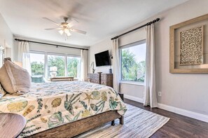 Interior - Classy Resort Condo w/ Balcony: Walk to Beach (Miramar Beach)